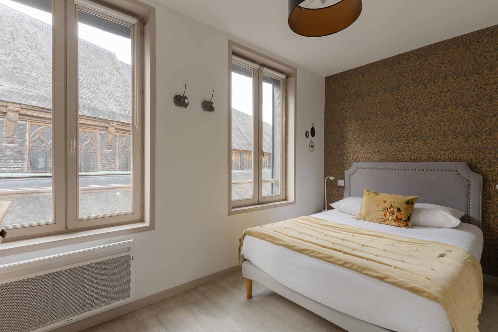 Studio Et Appartements Sainte Catherine Honfleur Exterior foto