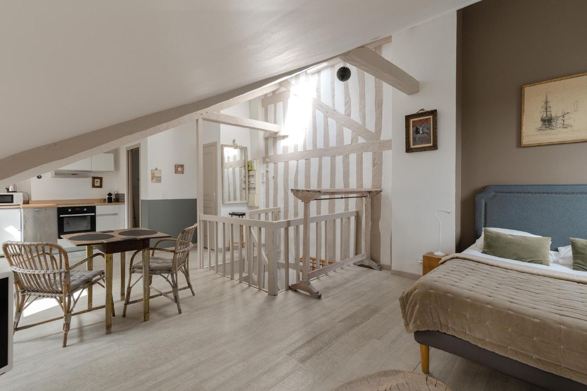 Studio Et Appartements Sainte Catherine Honfleur Exterior foto