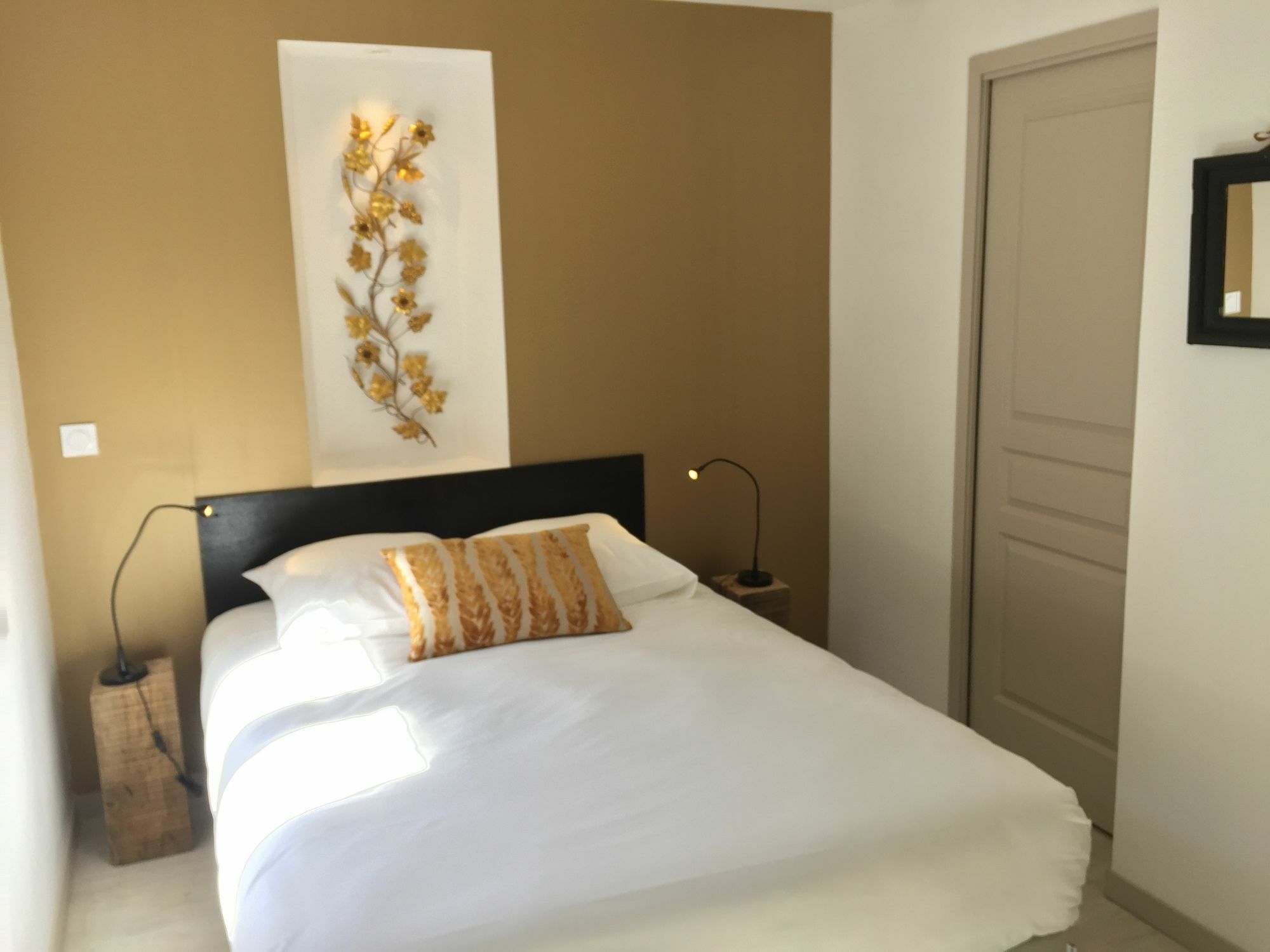 Studio Et Appartements Sainte Catherine Honfleur Exterior foto